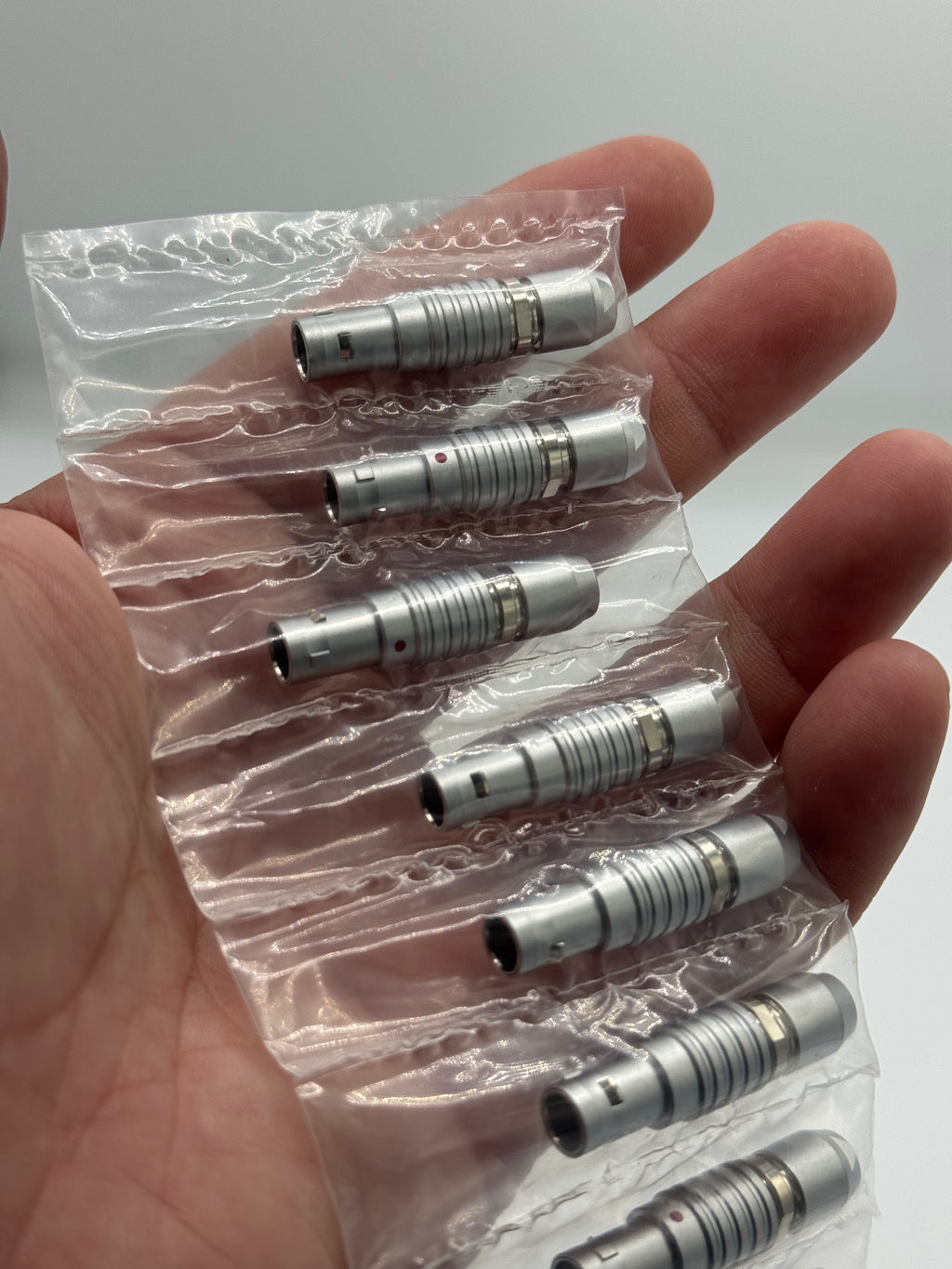 9-Pin EXT STRAIGHT V-Raptor Connectors by MOCO [1 Connector]